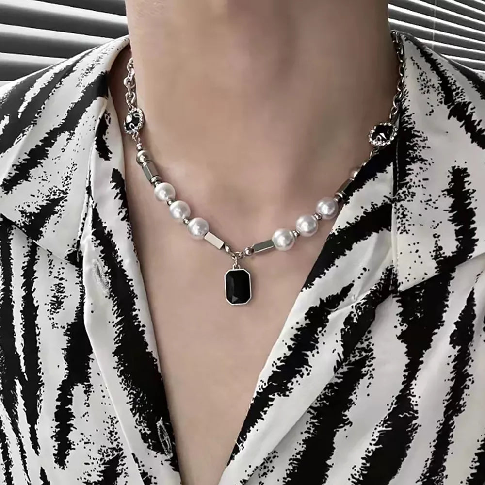 Black Rhinestones Pendant Pearl Necklace